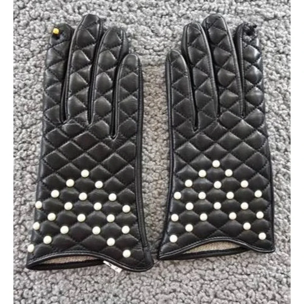 Bloomingdale's Fancy Quilted Leather Gloves Women's 7 Black Faux Pearl Trim
